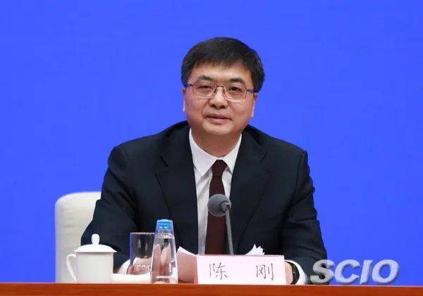 陈刚当选广西壮族自治区人大常委会主任