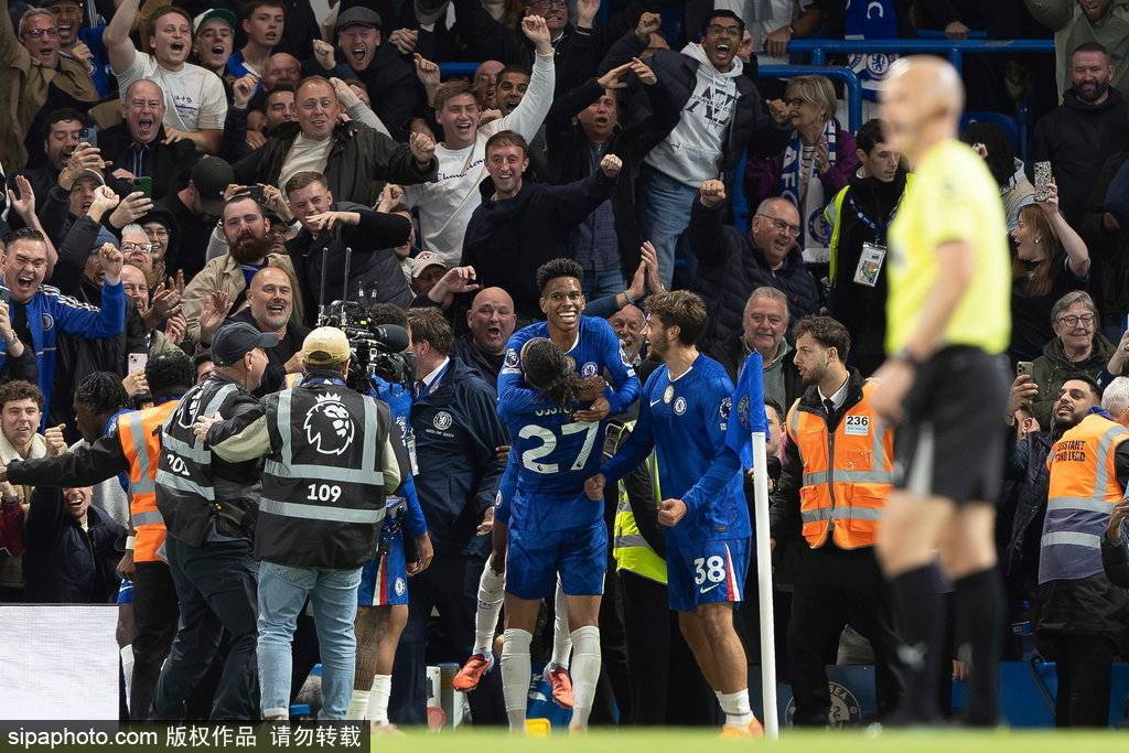 英超-凯塞多世界波埃斯特旺补时绝杀 切尔西2-1利物浦