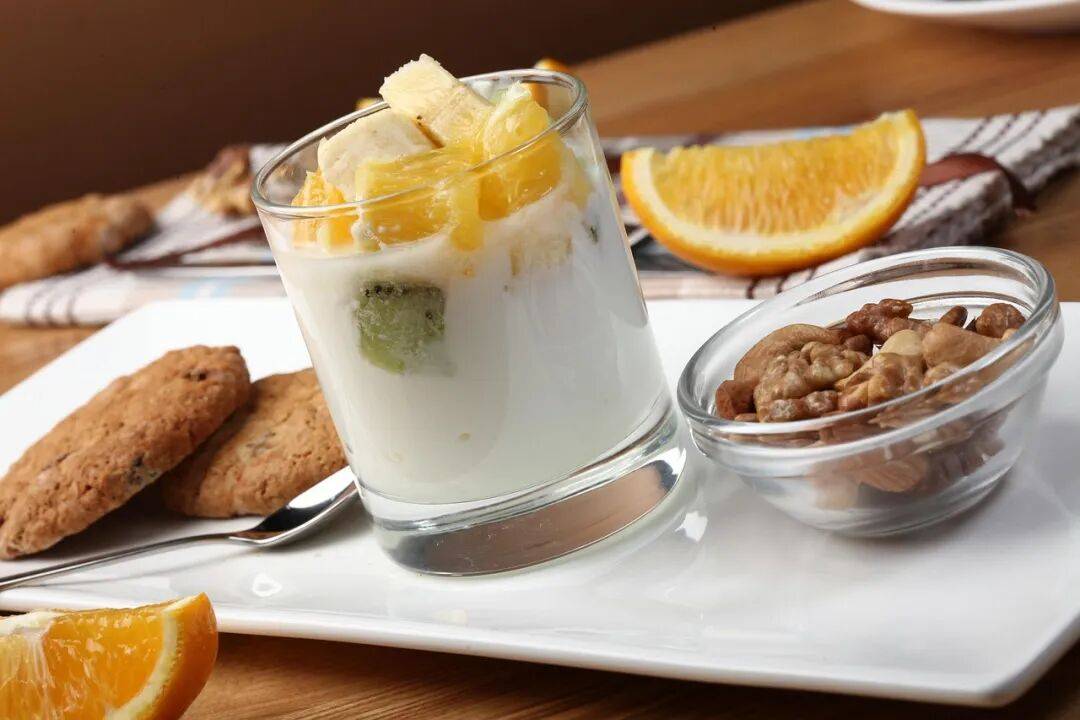 早餐喝牛奶和喝酸奶,竟然差那么多!